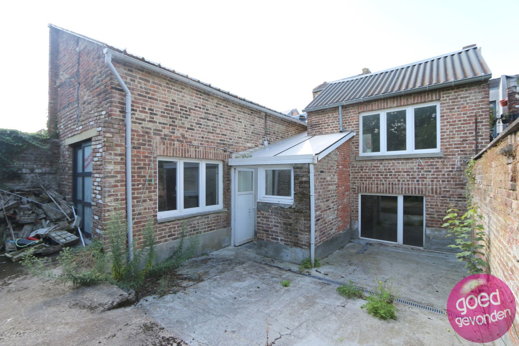 HANDEL MET WOONST - TERRAS - TUIN - CENTRALE LIGGING  foto 15