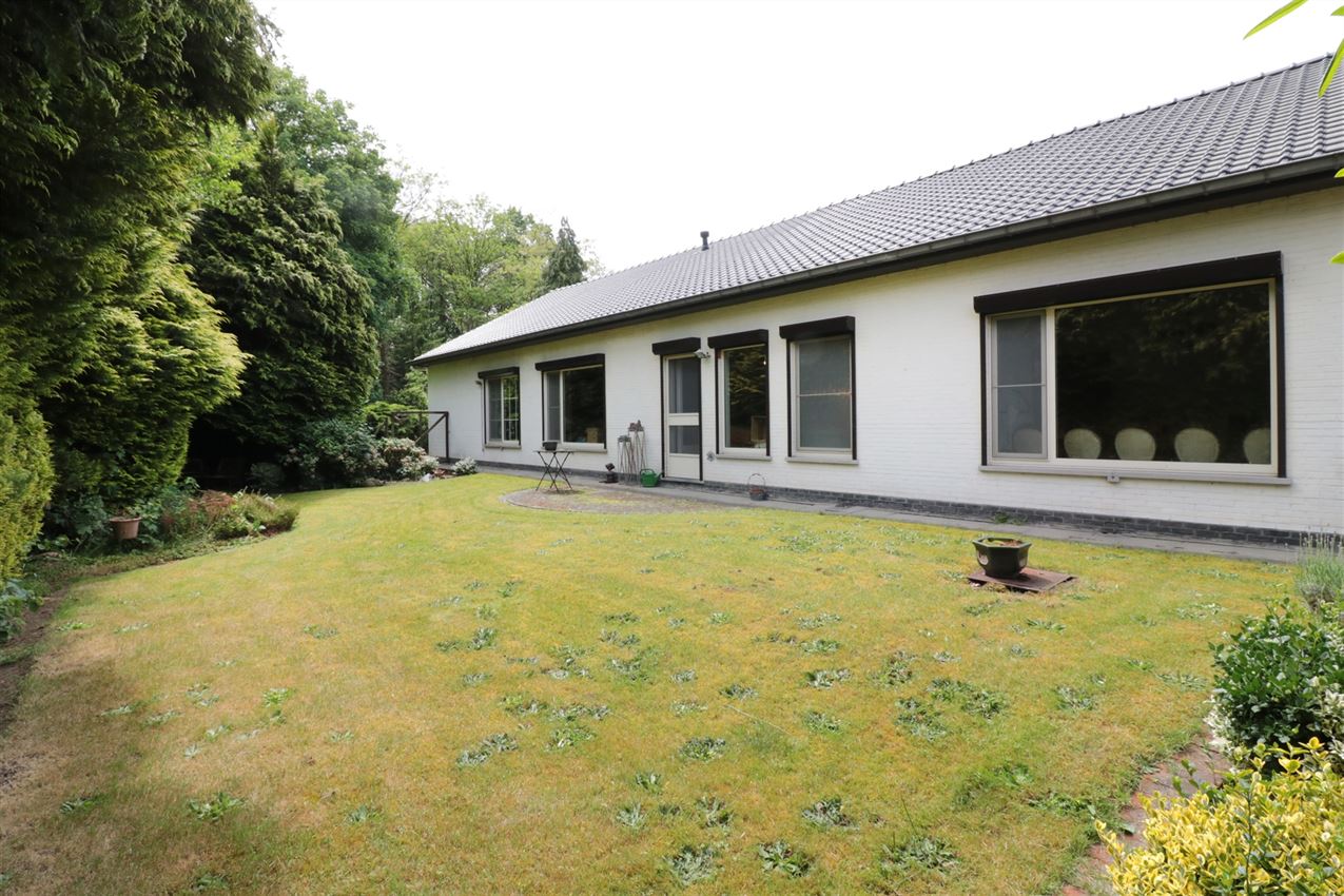 Gelijkvloers, 3 slpk., uitnodigende parktuin (11a56ca) foto 4