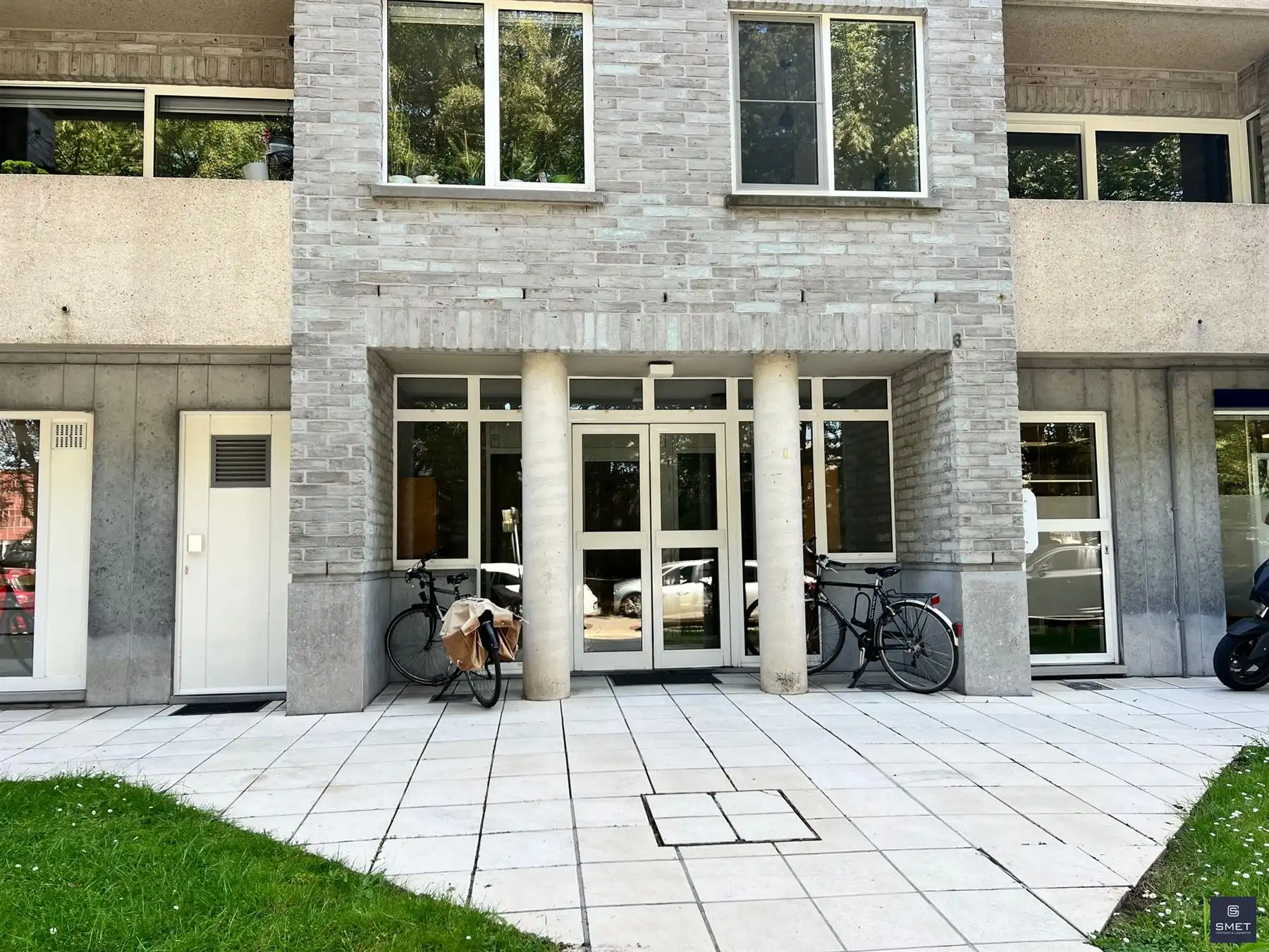 LICHTRIJK GERENOVEERD APPARTEMENT OP TOPLOCATIE foto 2