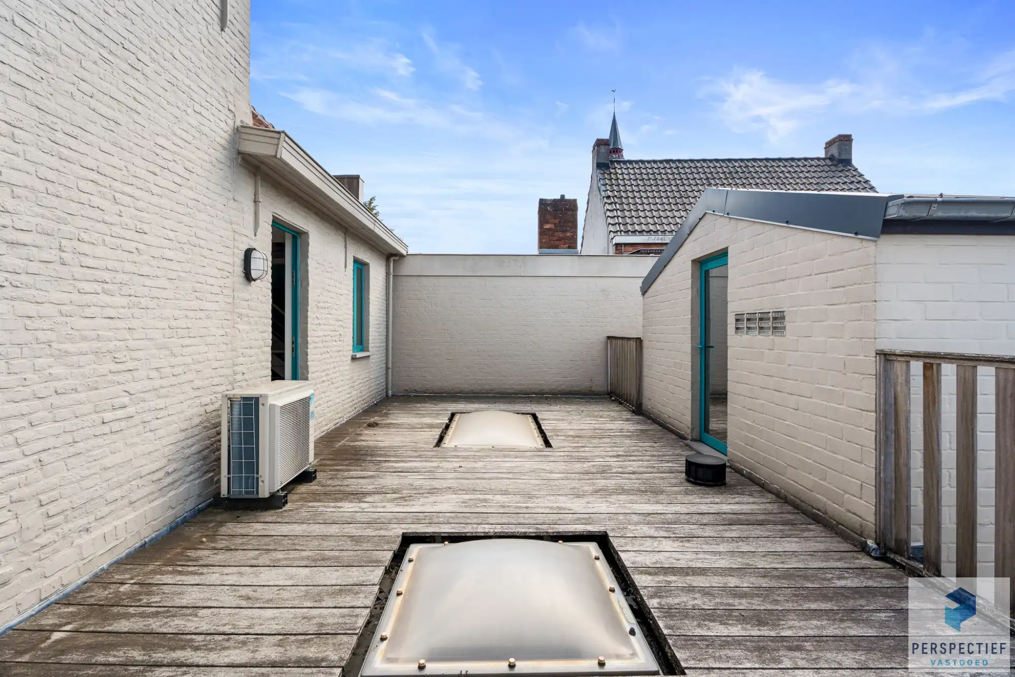 Veelzijdig handelshuis/kantoorgebouw foto 25