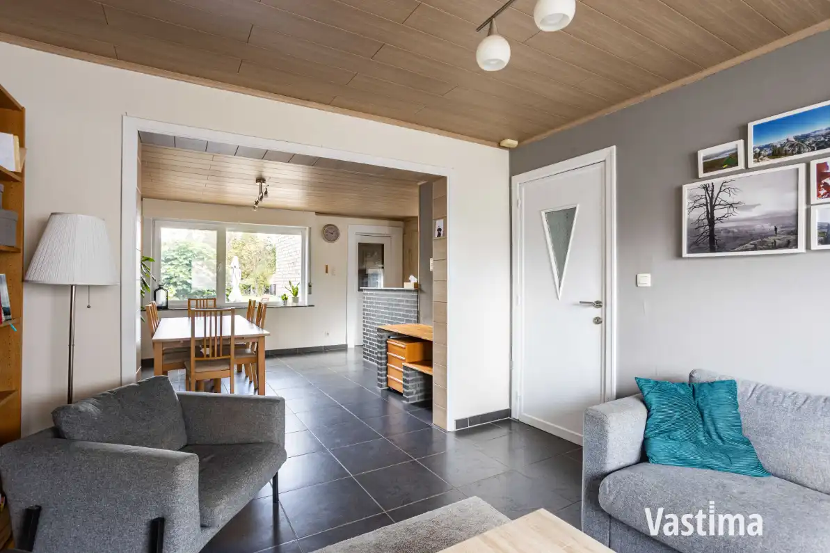Halfopen woning met prachtige tuin en ruimte om te groeien foto 3