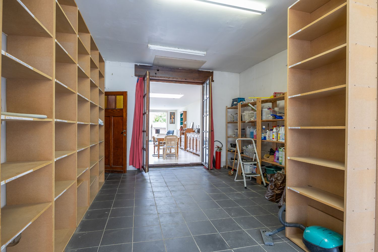 Ruime te renoveren woning met zonnige tuin en tal van mogelijkheden. foto 7