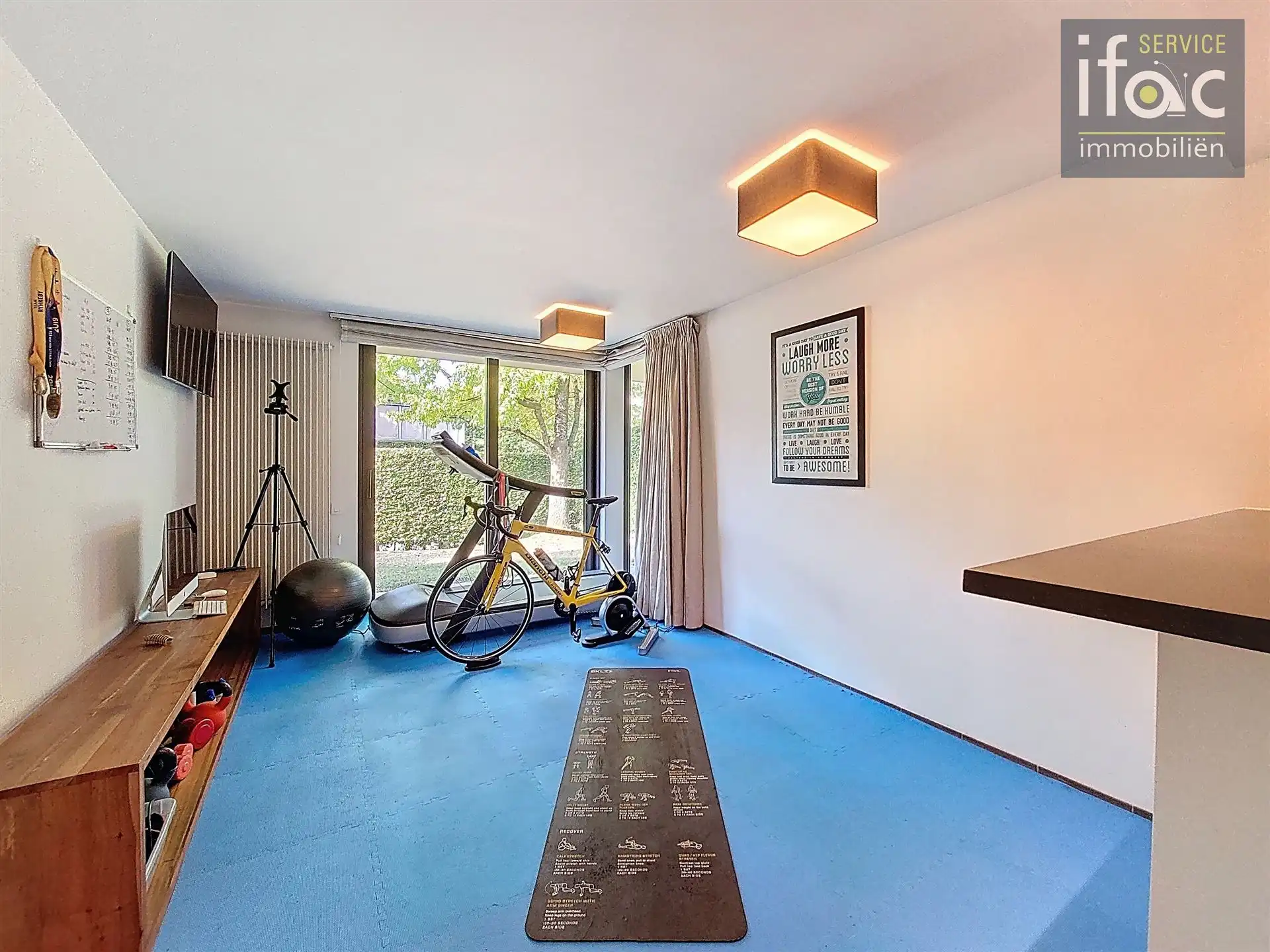 Exclusieve postmodernistische luxevilla grenzend aan bos foto 36