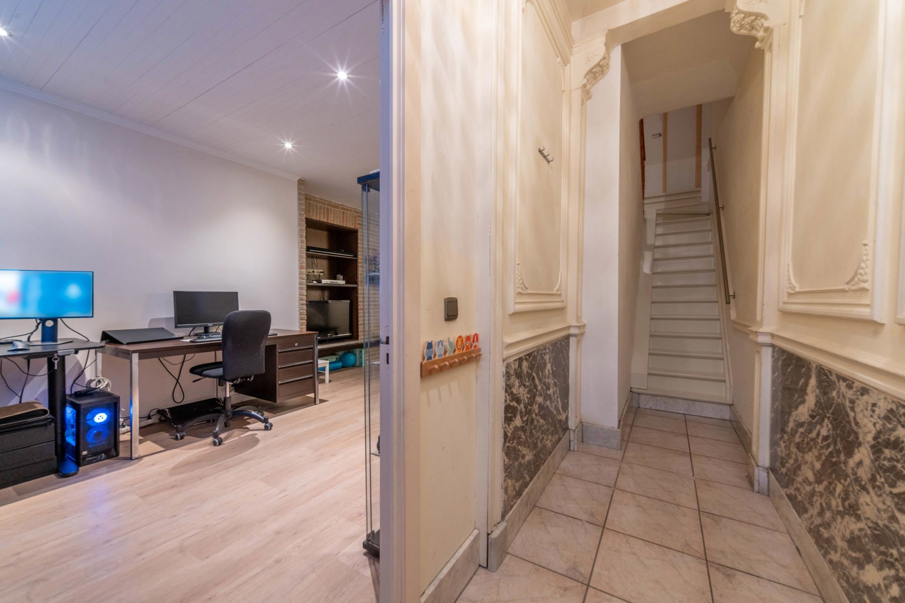 Grote gezinswoning te Niel. foto 2