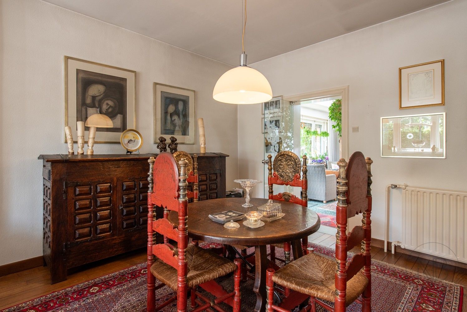 Karaktervolle burgerwoning met veel ruimte en authentieke details foto 12