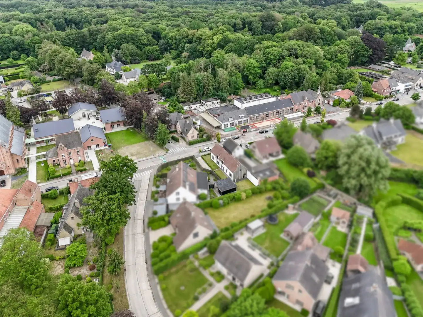Woning met renovatiepotentieel! foto 19