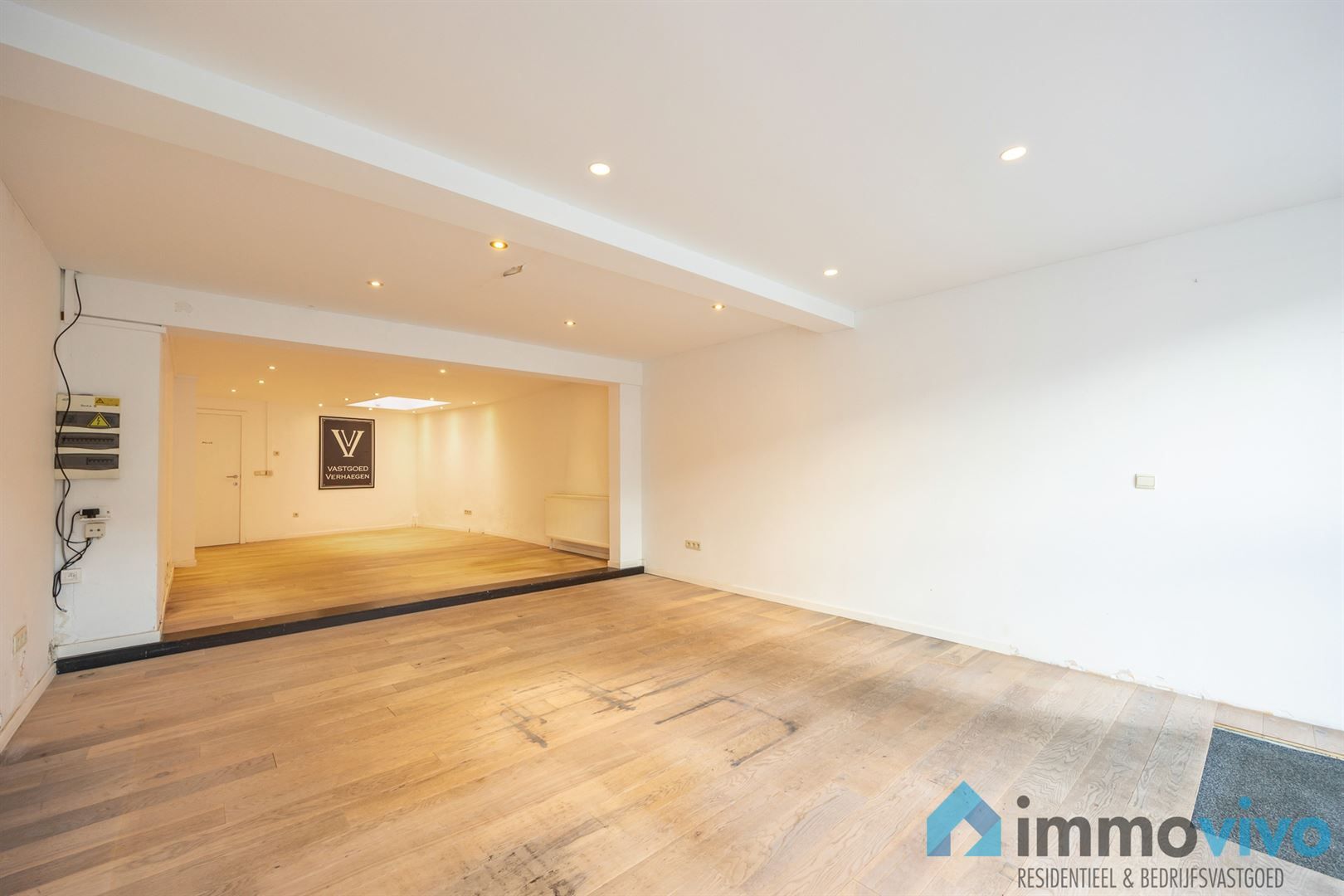 Handelsgelijkvloers op toplocatie in centrum foto 4