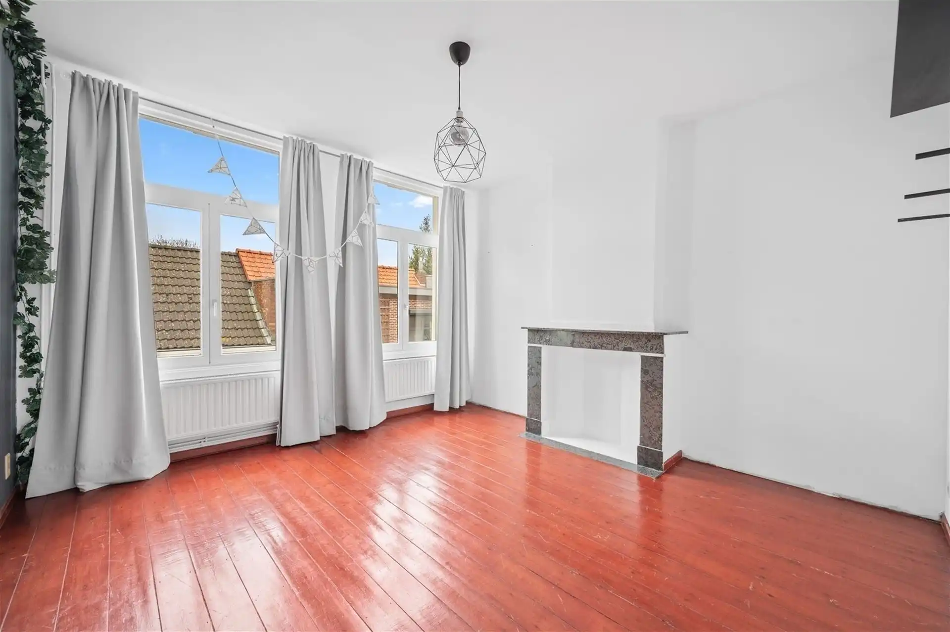 Karakterwoning met 5 slpks, autostaanplaats en grote tuin! foto 16