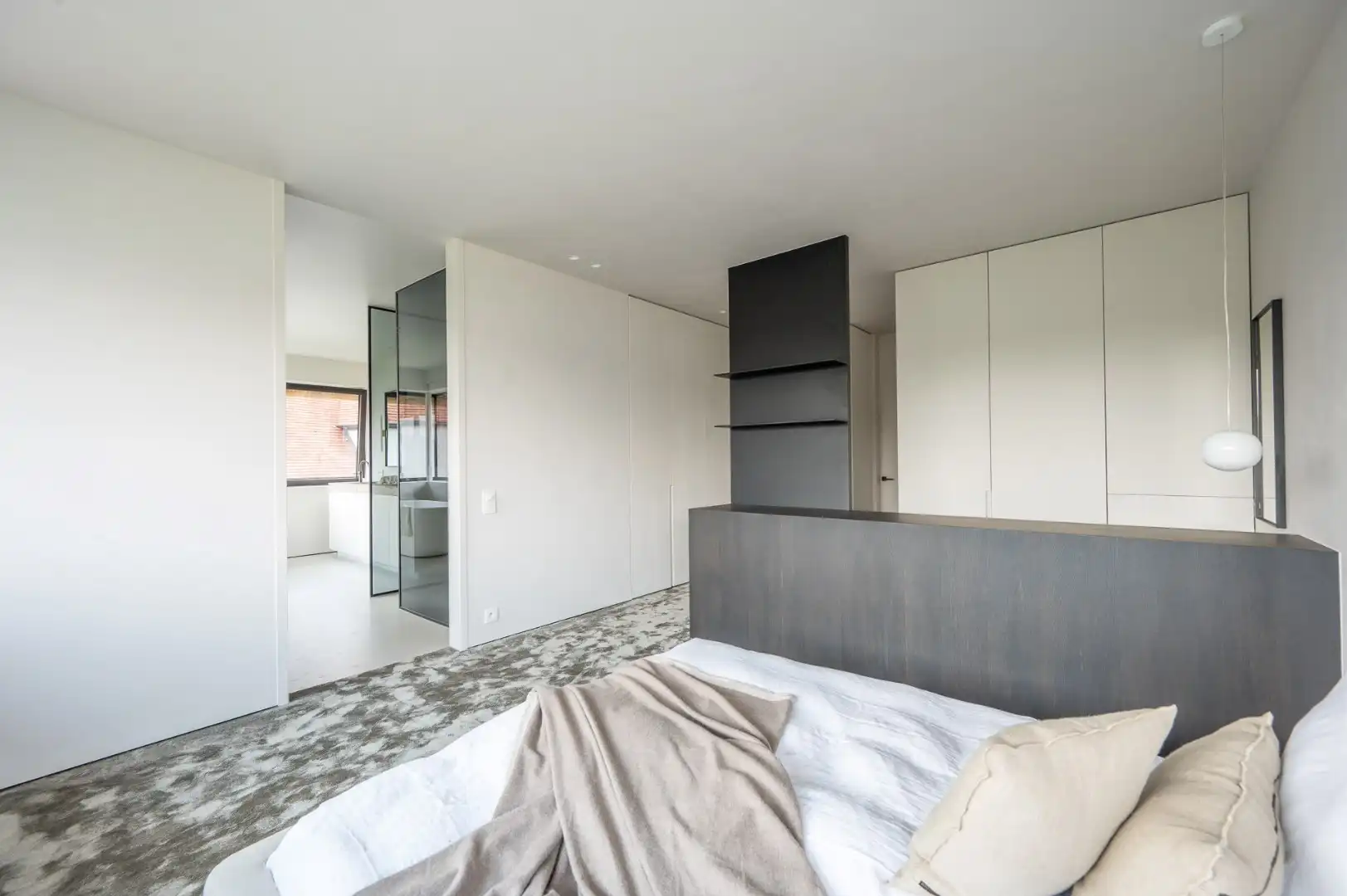 Luxueus afgewerkte nieuwbouwvilla te Duinenwater genietende van de perfecte zon oriëntatie foto 16