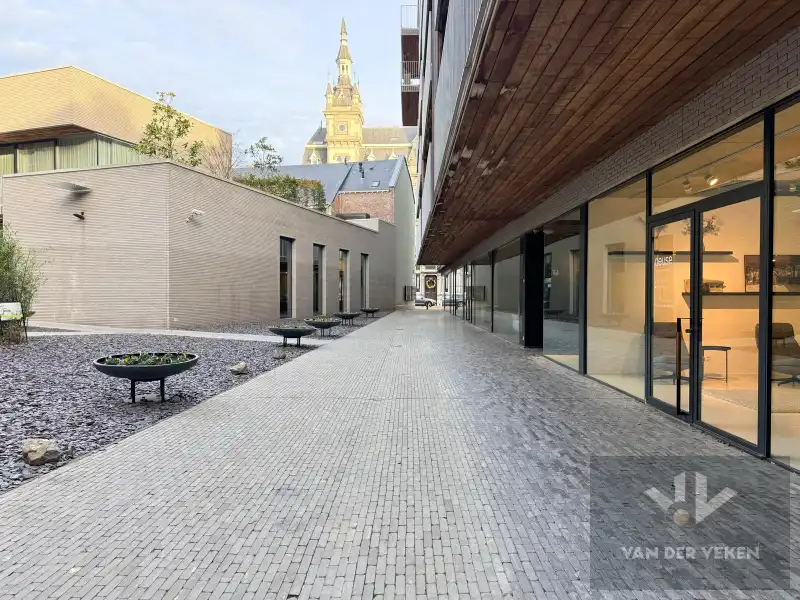 Ruim 2 slaapkamer appartement in hartje Hasselt! foto 17