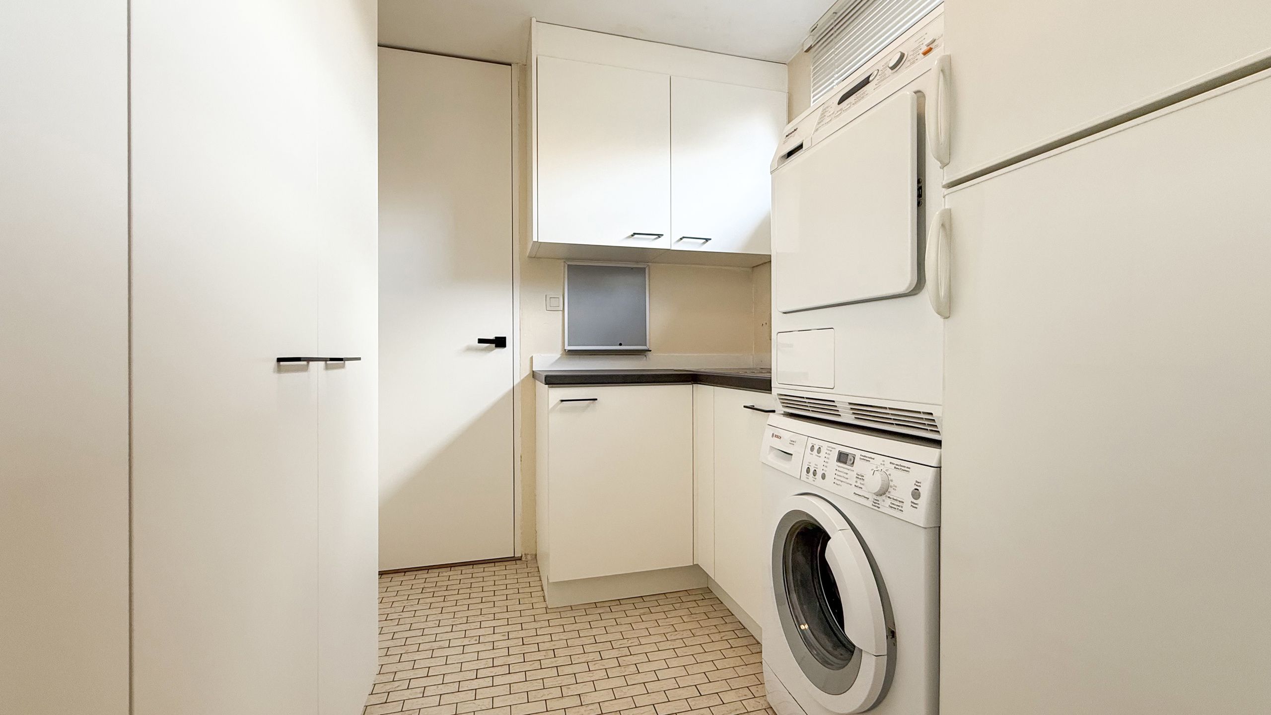 Ruim appartement met 2 slaapkamers en terras,met palletkachel foto 12