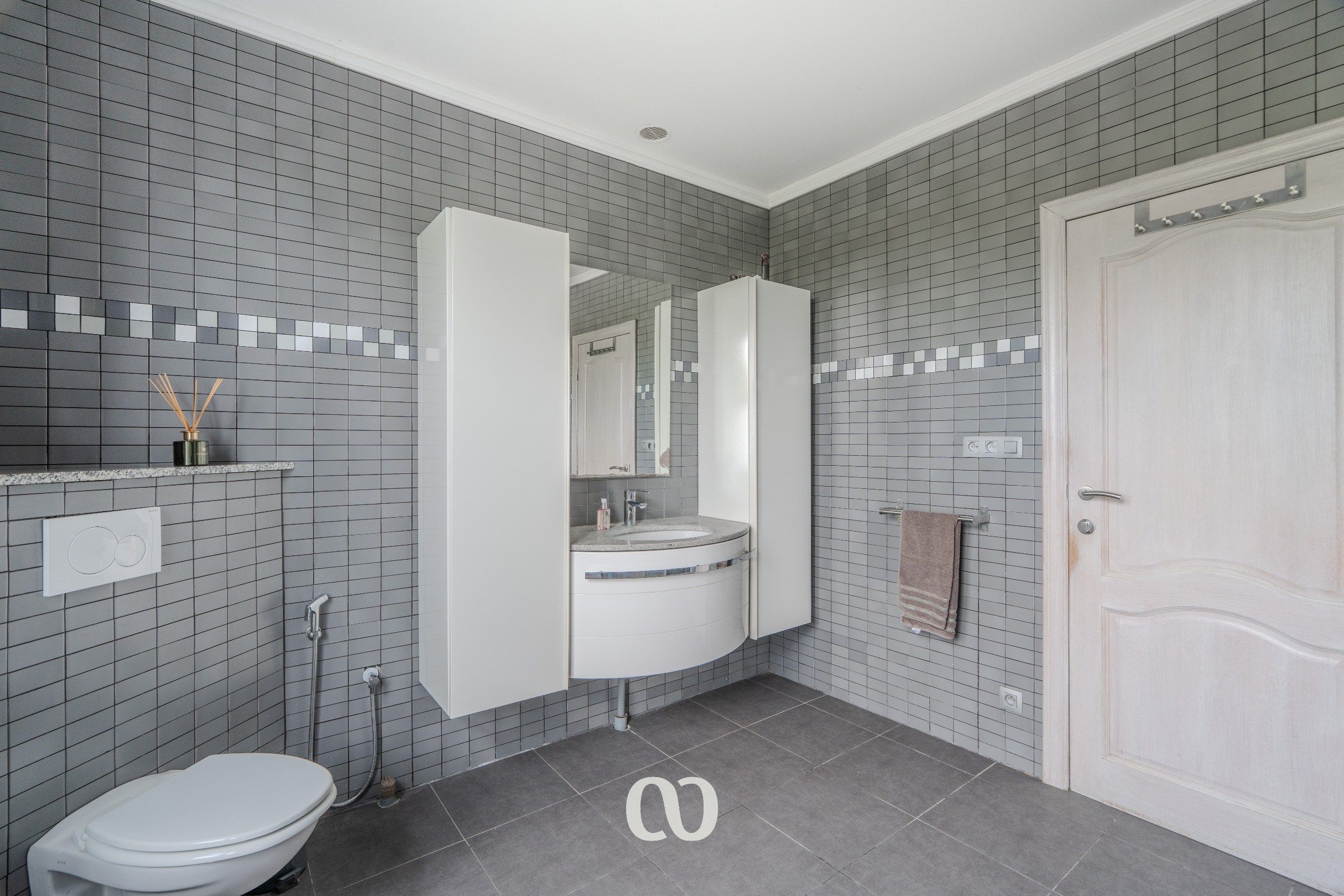 Prachtig gerenoveerde herenwoning met zeer veel ruimte foto 21