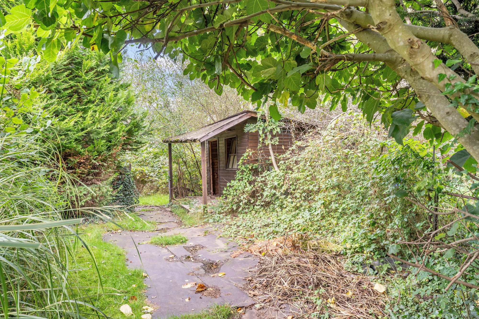 Groen gelegen bungalow op een ruim perceel van 1.754m². foto 23