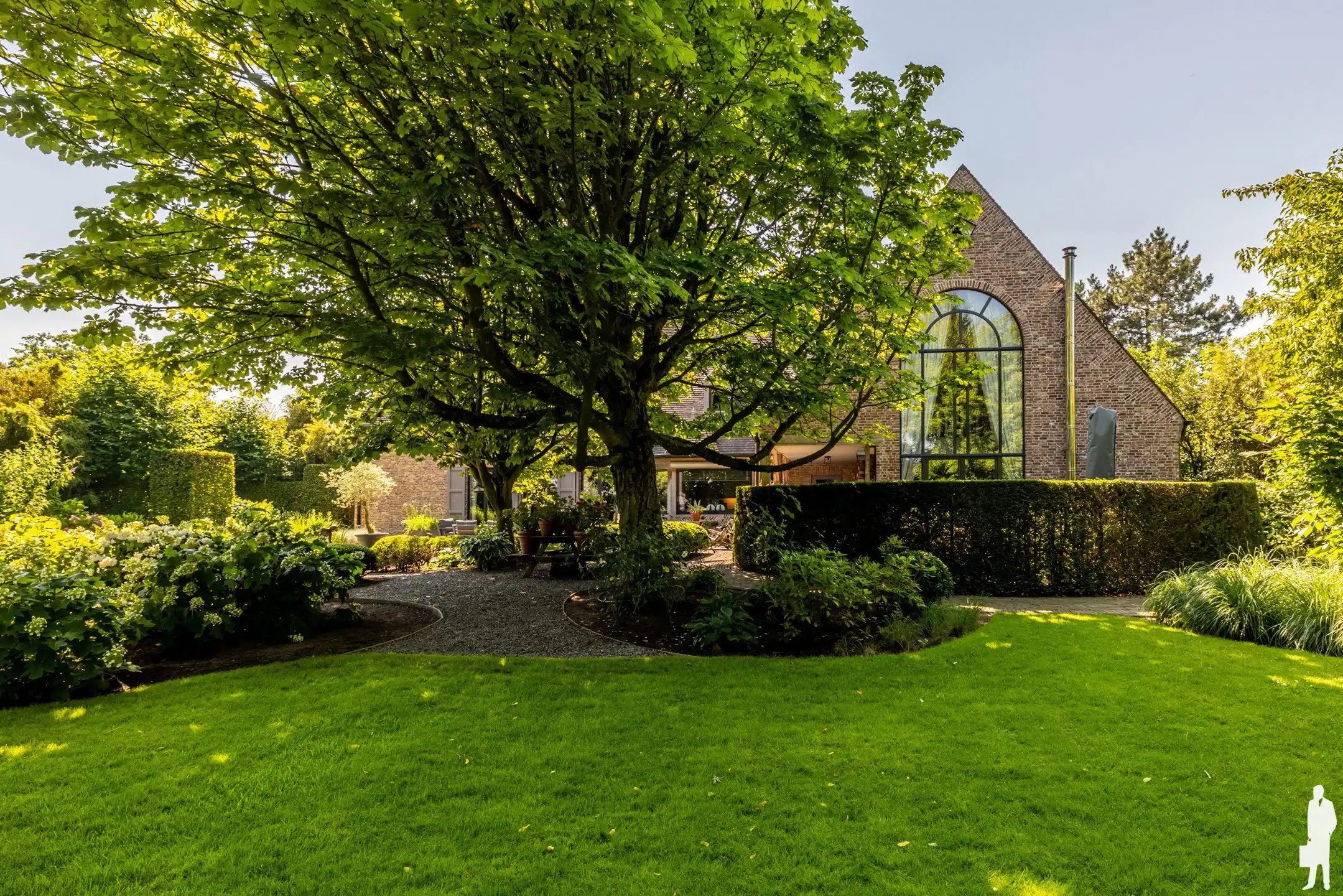 Prachtige villa met een bewoonbare oppervlakte van 512 m² foto 3
