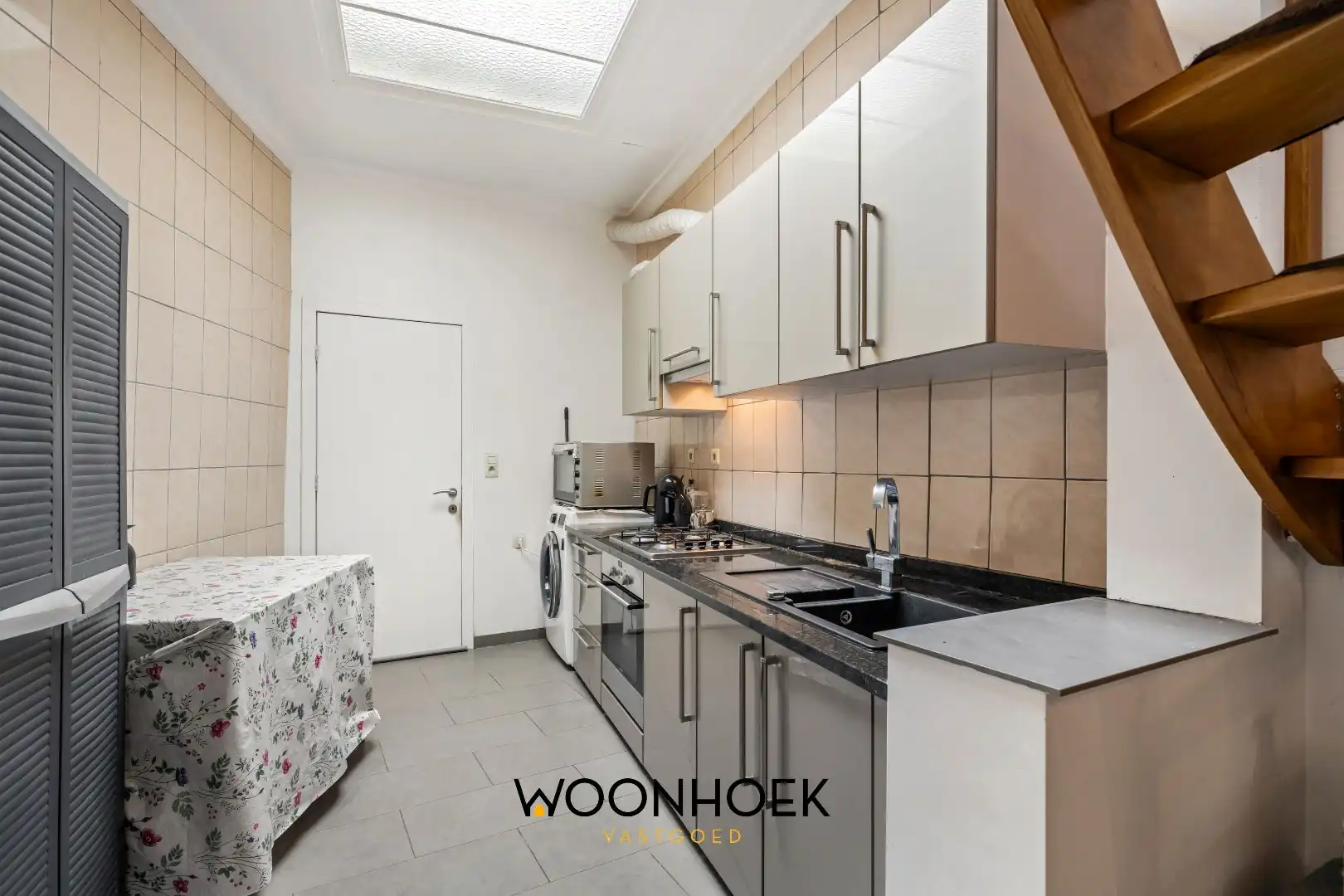 Centraal gelegen, 3-slpk starterswoning in het centrum van Lokeren foto 6