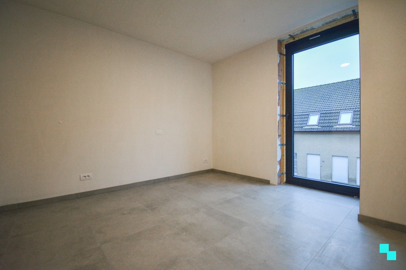 Nieuwbouwappartement via budgethuren te Houthulst foto 10