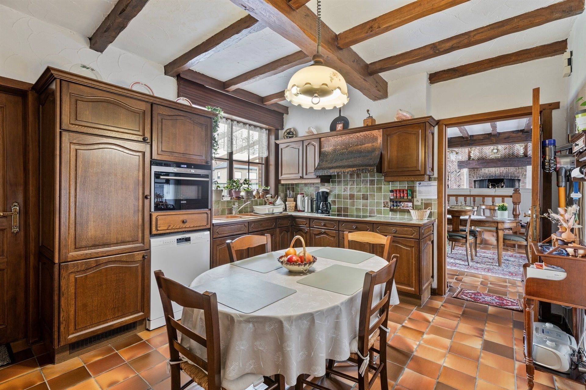 Rustig gelegen landhuis met 6 kamers foto 6