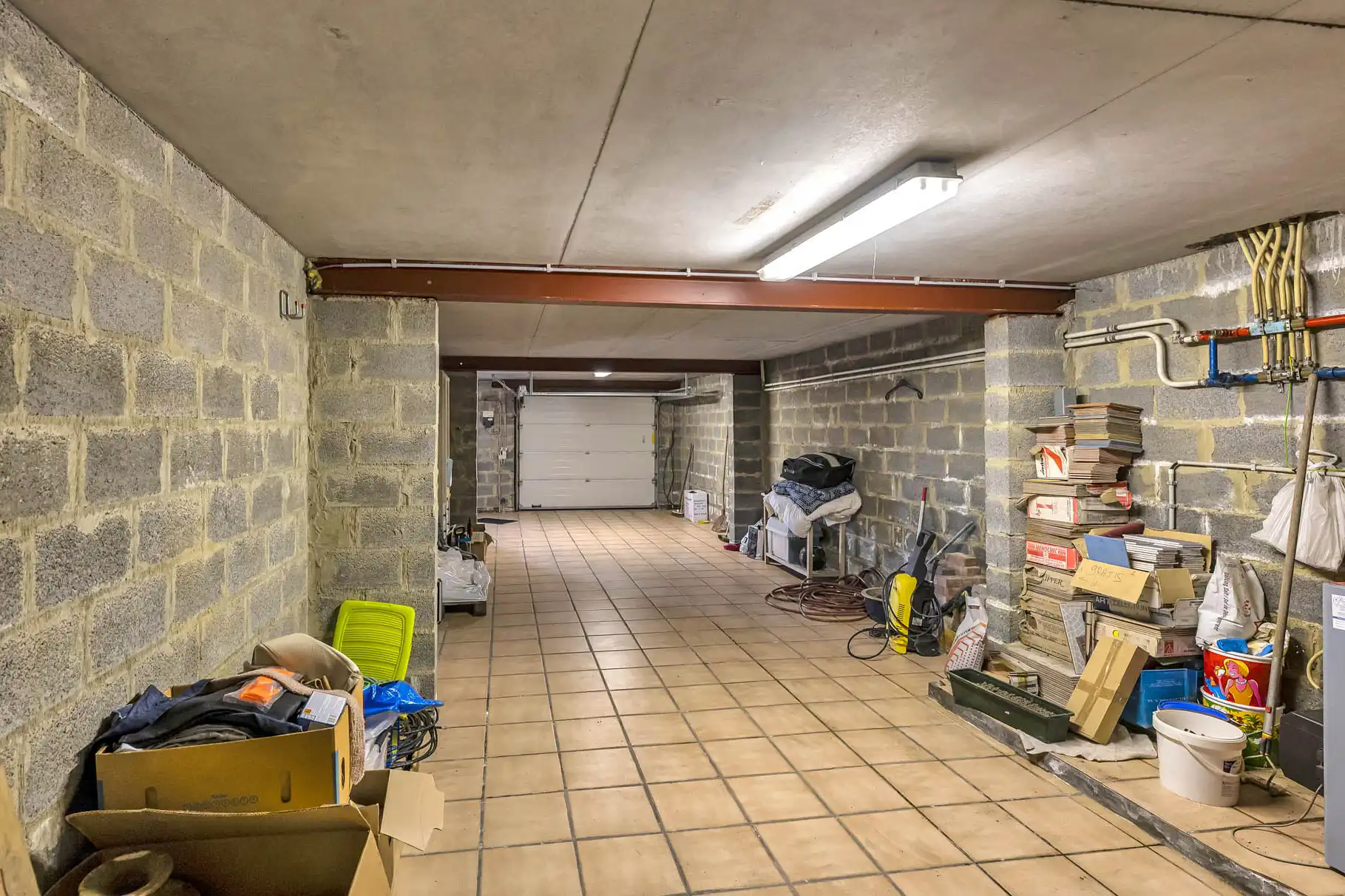 Instapklare onderkelderde woning met prachtig uitzicht foto 20