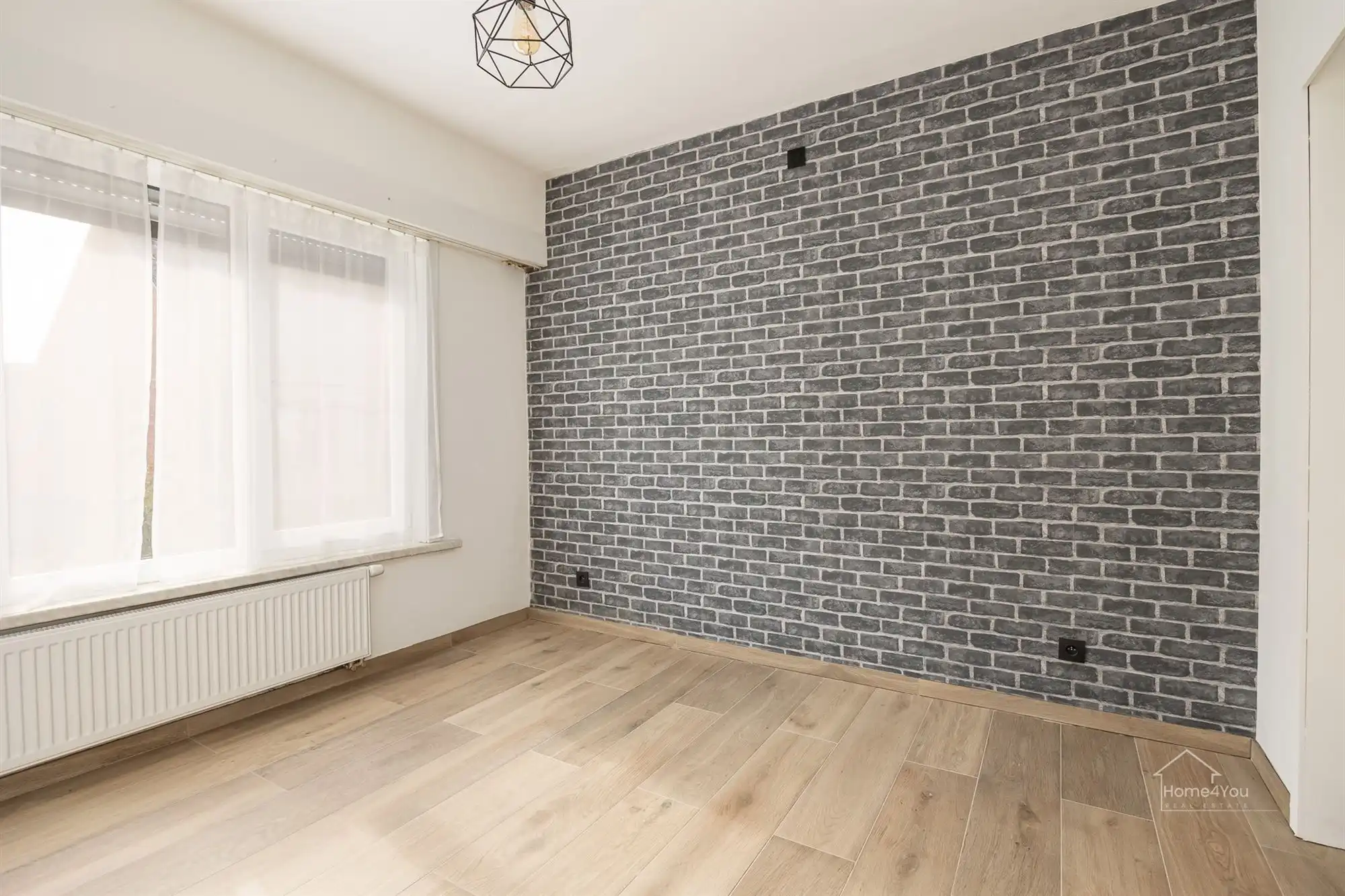 HOB met 4 slaapkamers en 2 badkamers foto 13