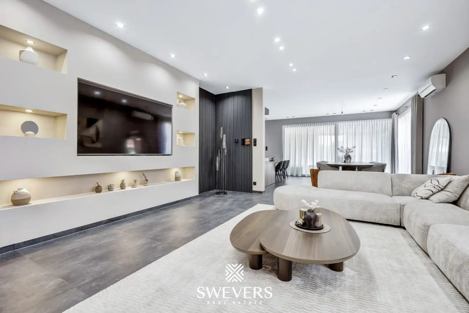 Stijlvol wonen op een ruim perceel met 4 slaapkamers en topafwerking foto 6