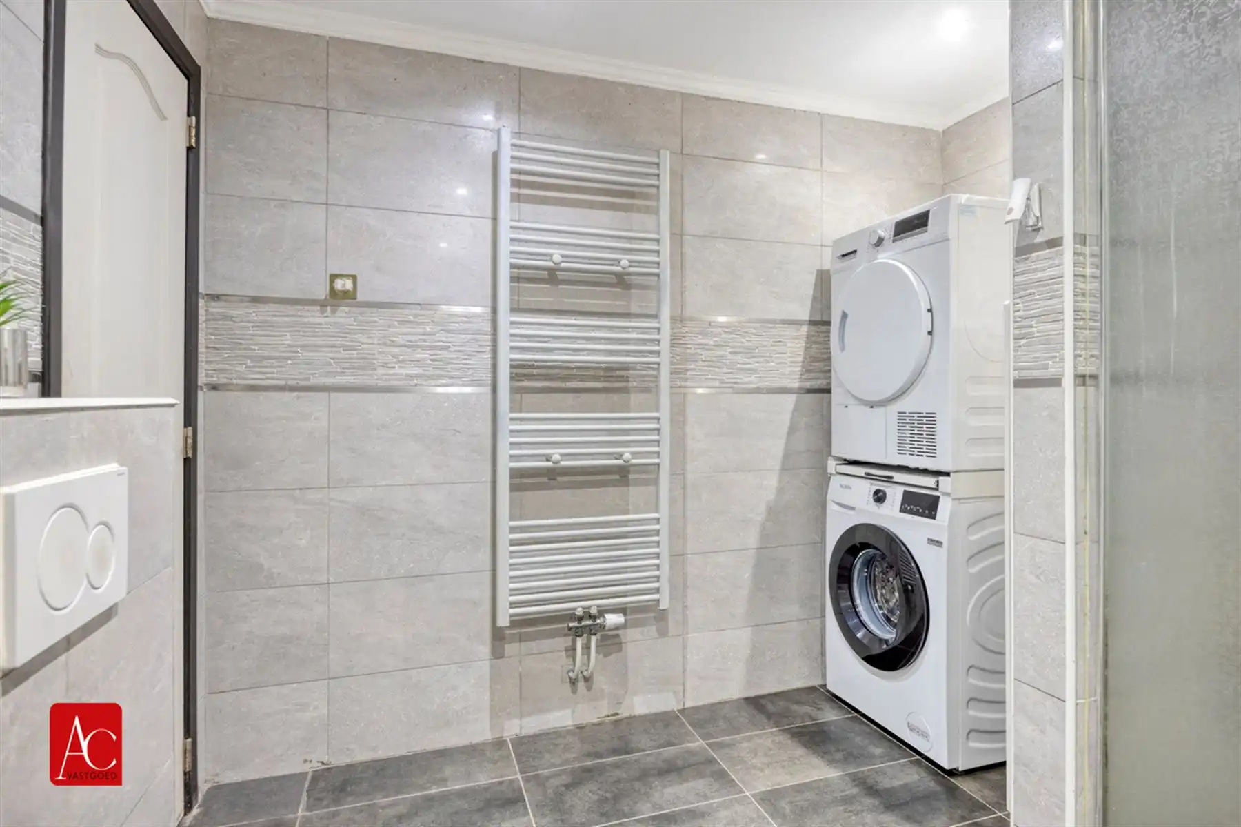 Instapklare gezinswoning met 3 slaapkamers en garage foto 12