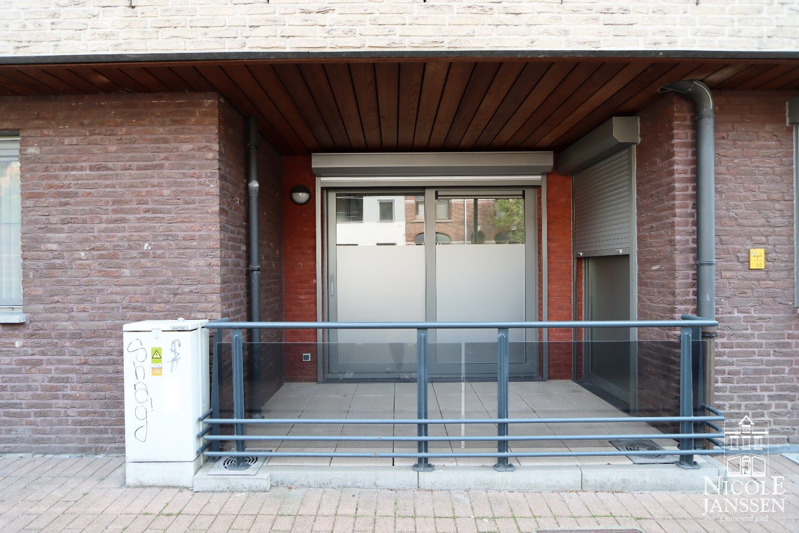 Gelijkvloers appartement met één slaapkamer en terras in het centrum van Maaseik foto 9