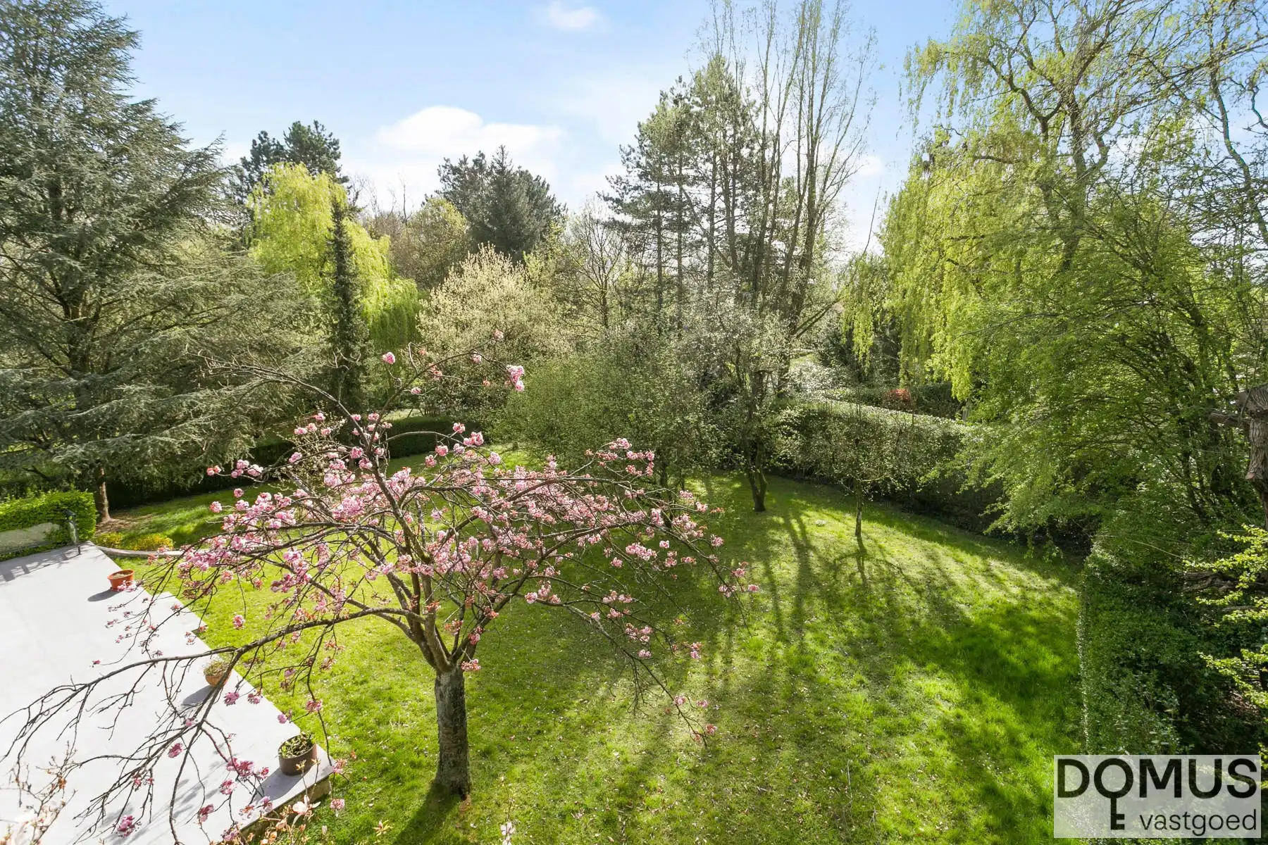 Statige villa met tijdloze architectuur op topligging  foto 31