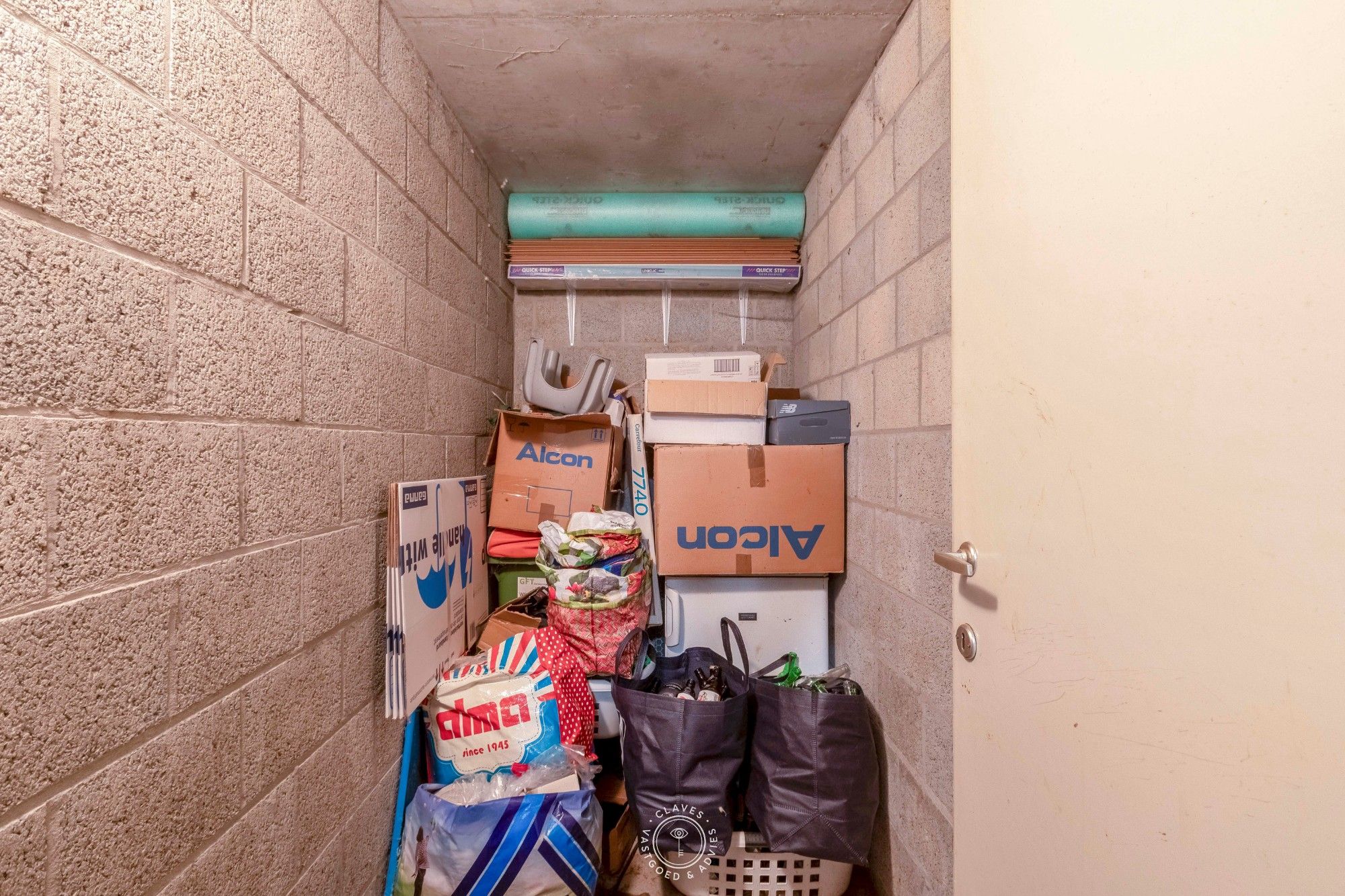 Praktische studio met terras en autostaanplaats foto 10