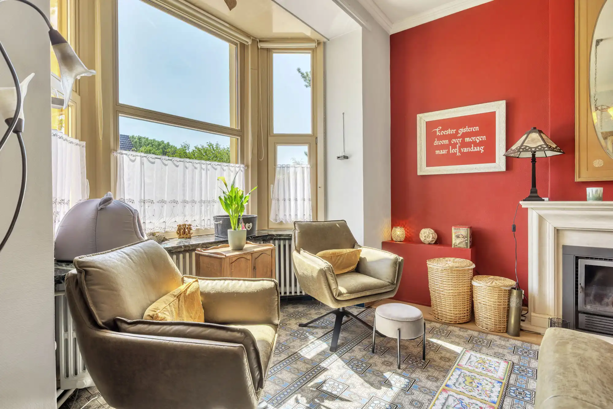 Karaktervolle ruime woning met zwembad nabij Ooidonk foto 5