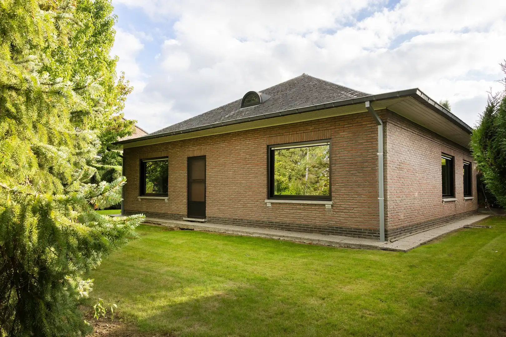 Te renoveren gelijkvloerse alleenstaande woning. foto 18