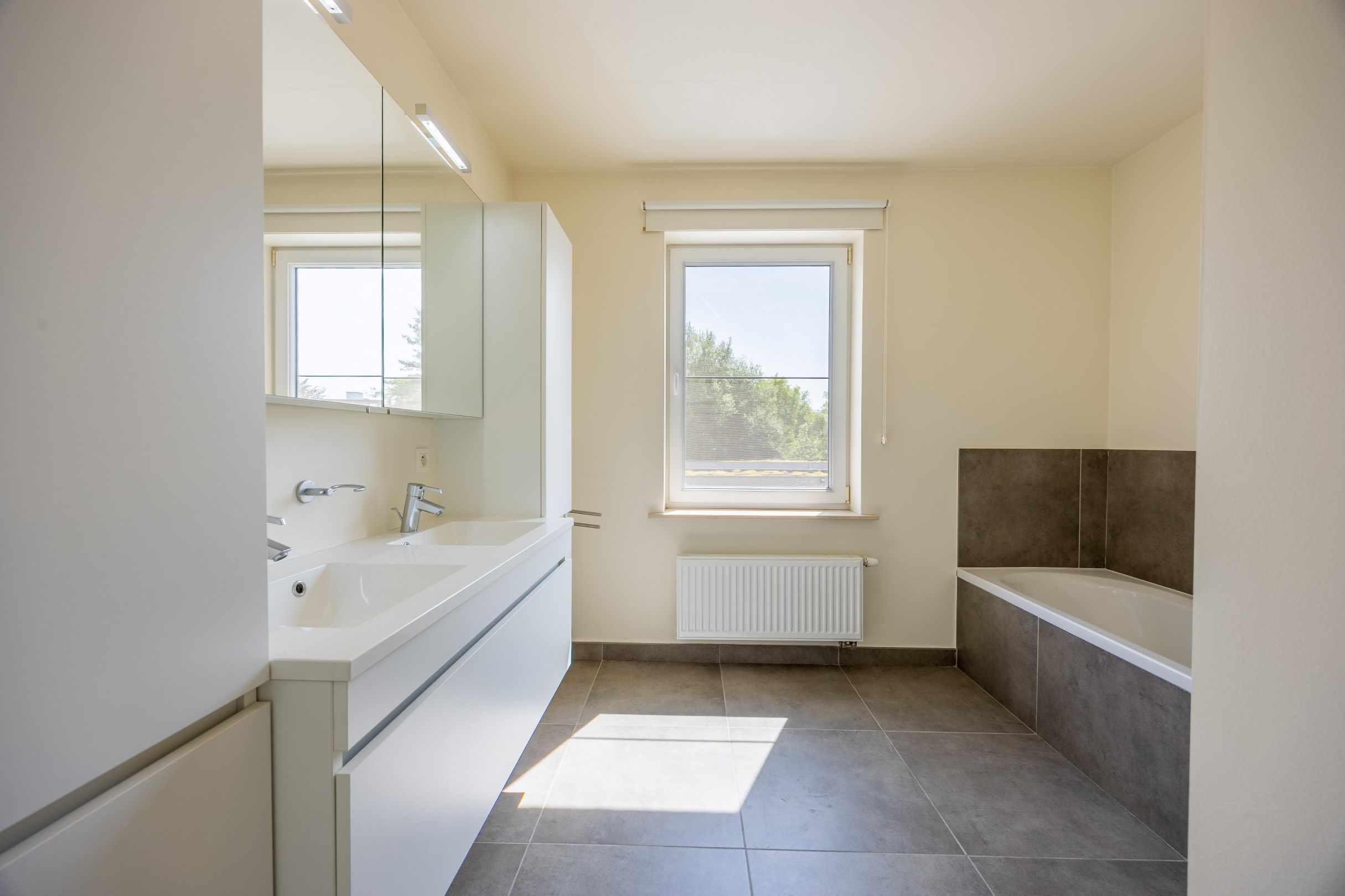 UITZONDERLIJK APPARTEMENT MET AUTOSTAANPLAATS  foto 11