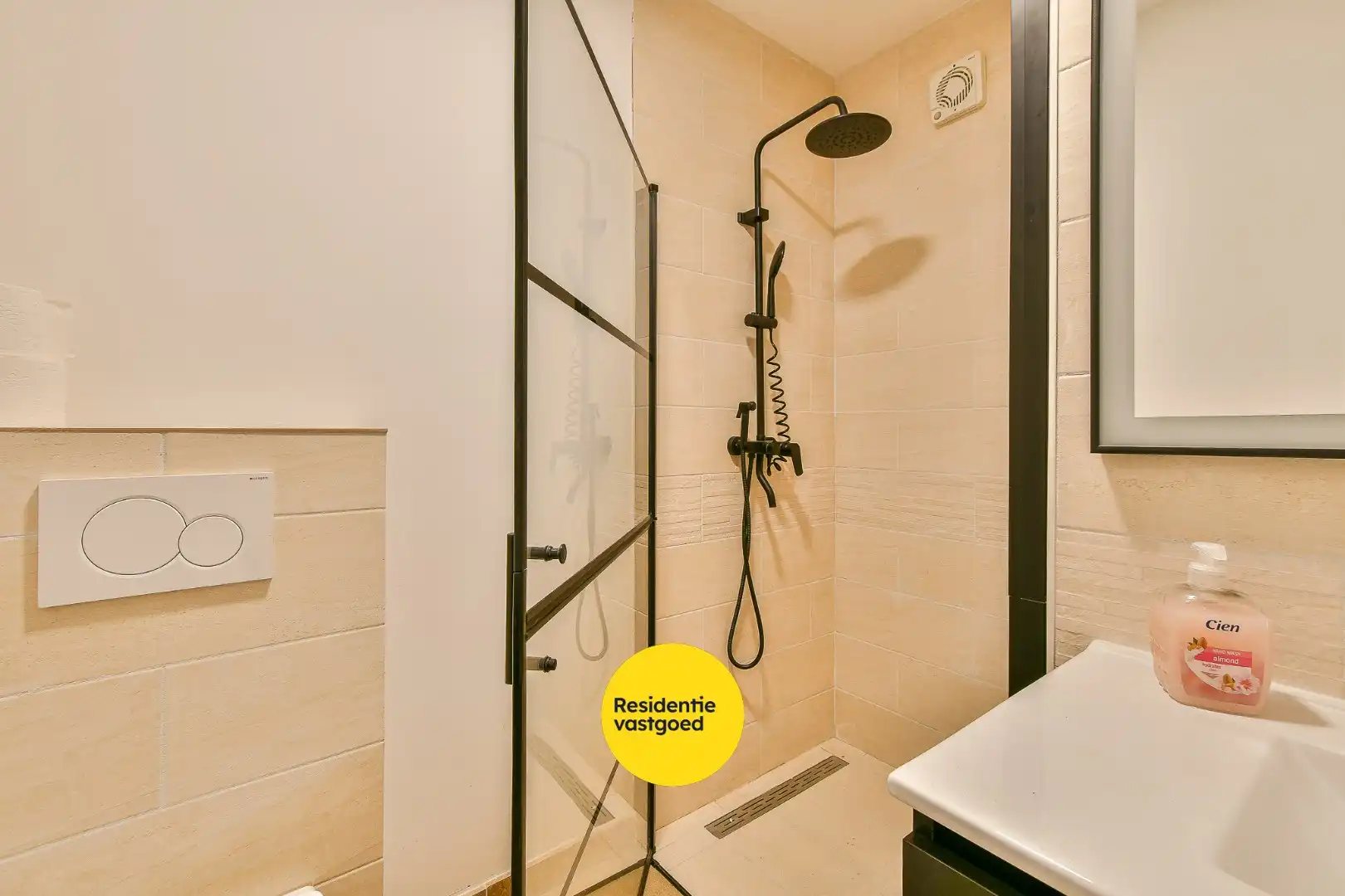 Te huur: gelijkvloers 2-slaapkamerappartement in centrum De Haan!  foto 16