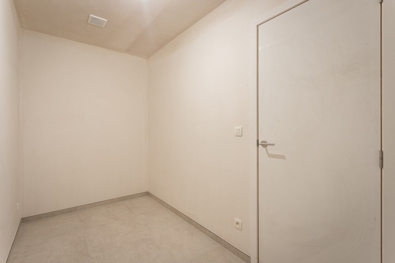 Duplex 3 slpk, terras en 2 autostaanplaatsen foto 19