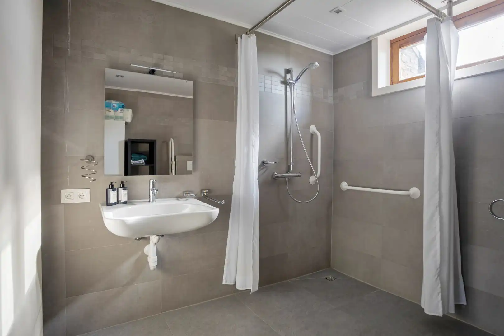Ruime, statige woning met 4 slaapkamers in landelijke omgeving te Kortessem-Vliermaal foto 10