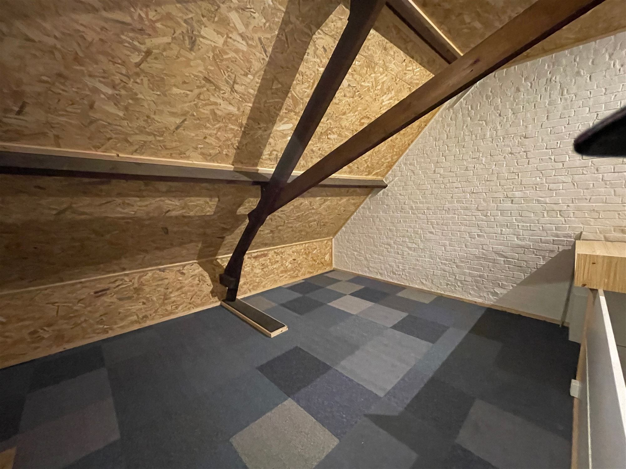 Woonhuis met dubbele garage foto 12