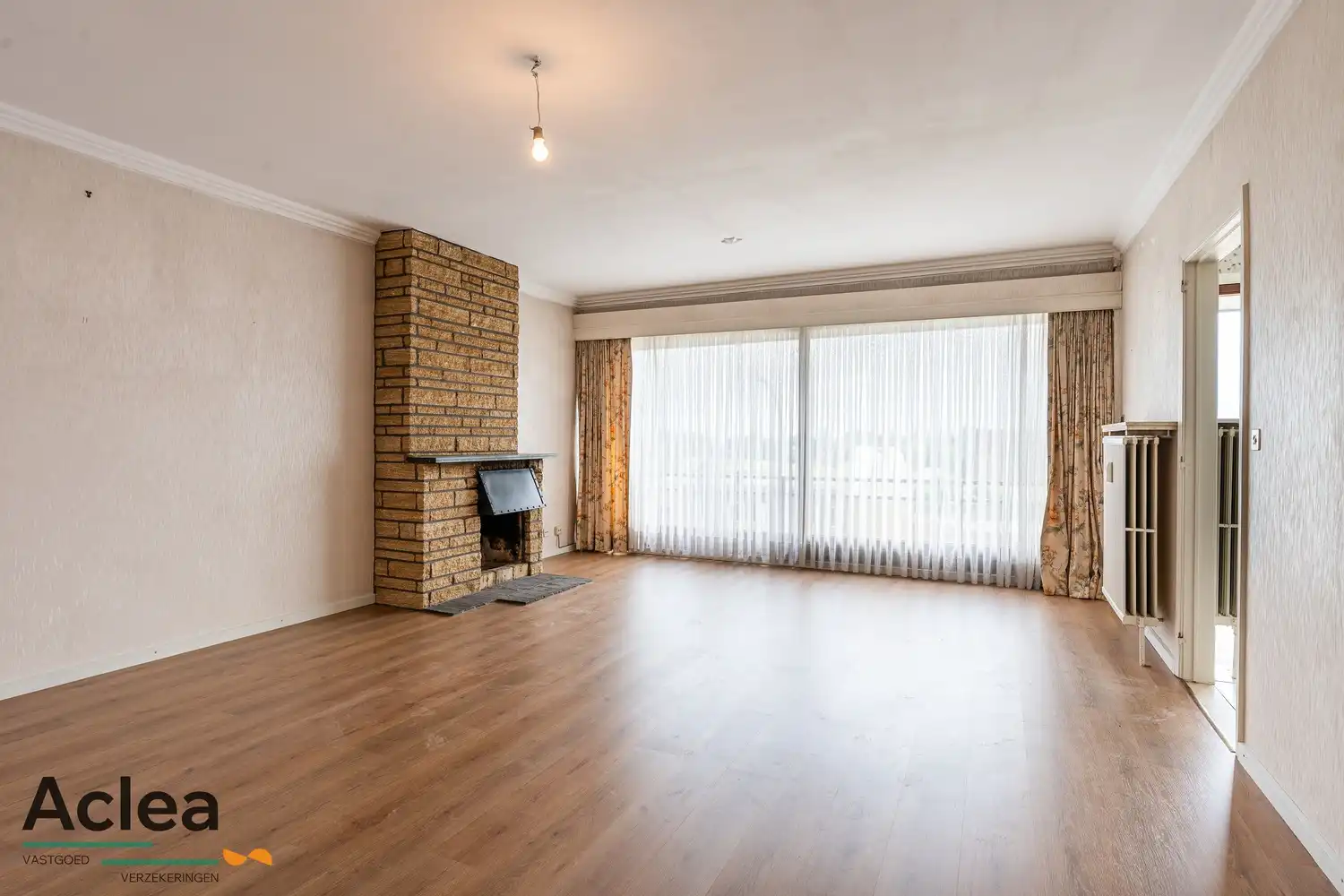 Ruim opgefrist appartement in centrum Eeklo foto {{pictureIndex}}