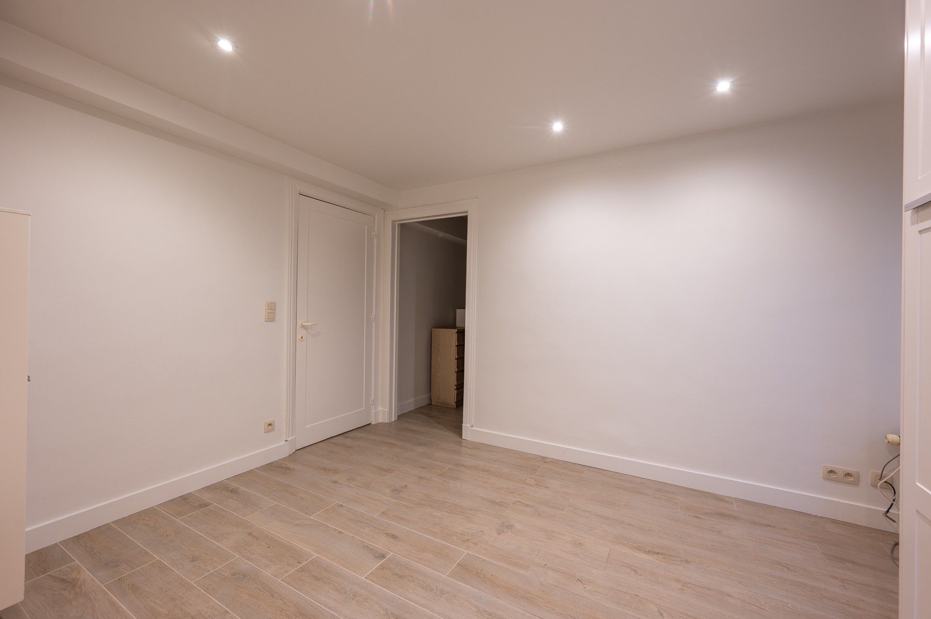 Ongemeubeld: gelijkvloers appartement in de standingvolle residentie Golf! foto 6