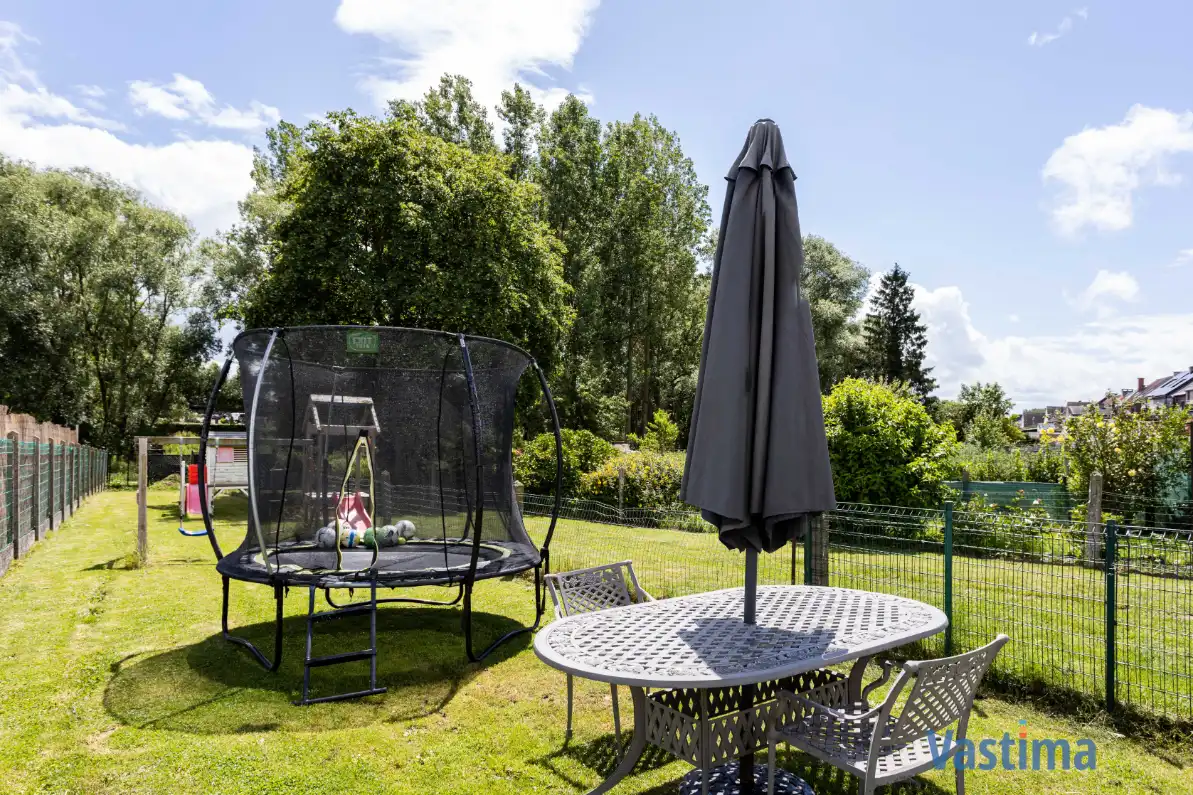 Instapklare gezinswoning met 2 staanplaatsen, zonnige tuin en parkzicht foto 27