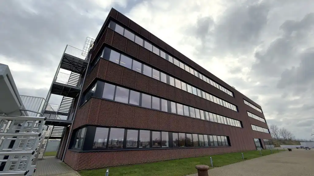 Volledig ingericht kantoor te huur in duurzaam kantoorgebouw in IZ Hoboken foto 25