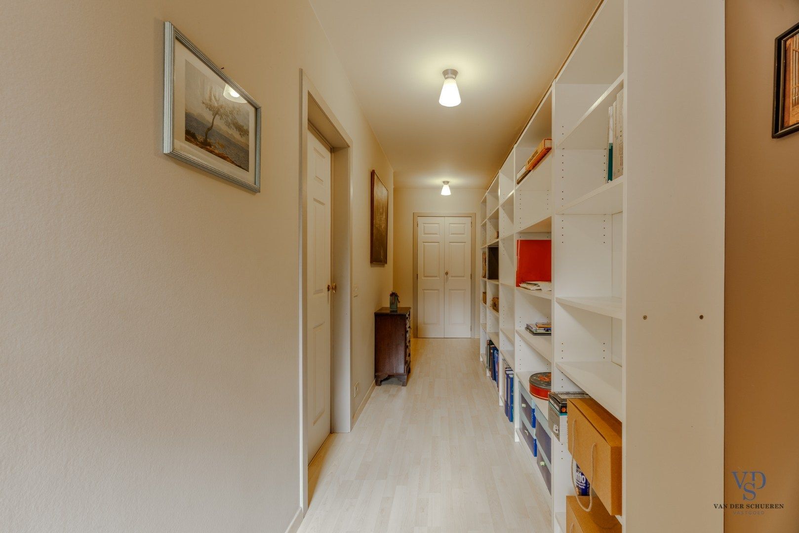 Tijdloze villa in 't groen.  foto 27