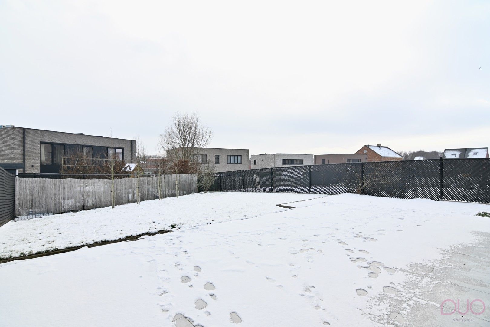 Instapklare halfopen bebouwing uit 2020 in Tongerse stadsrand. foto 23