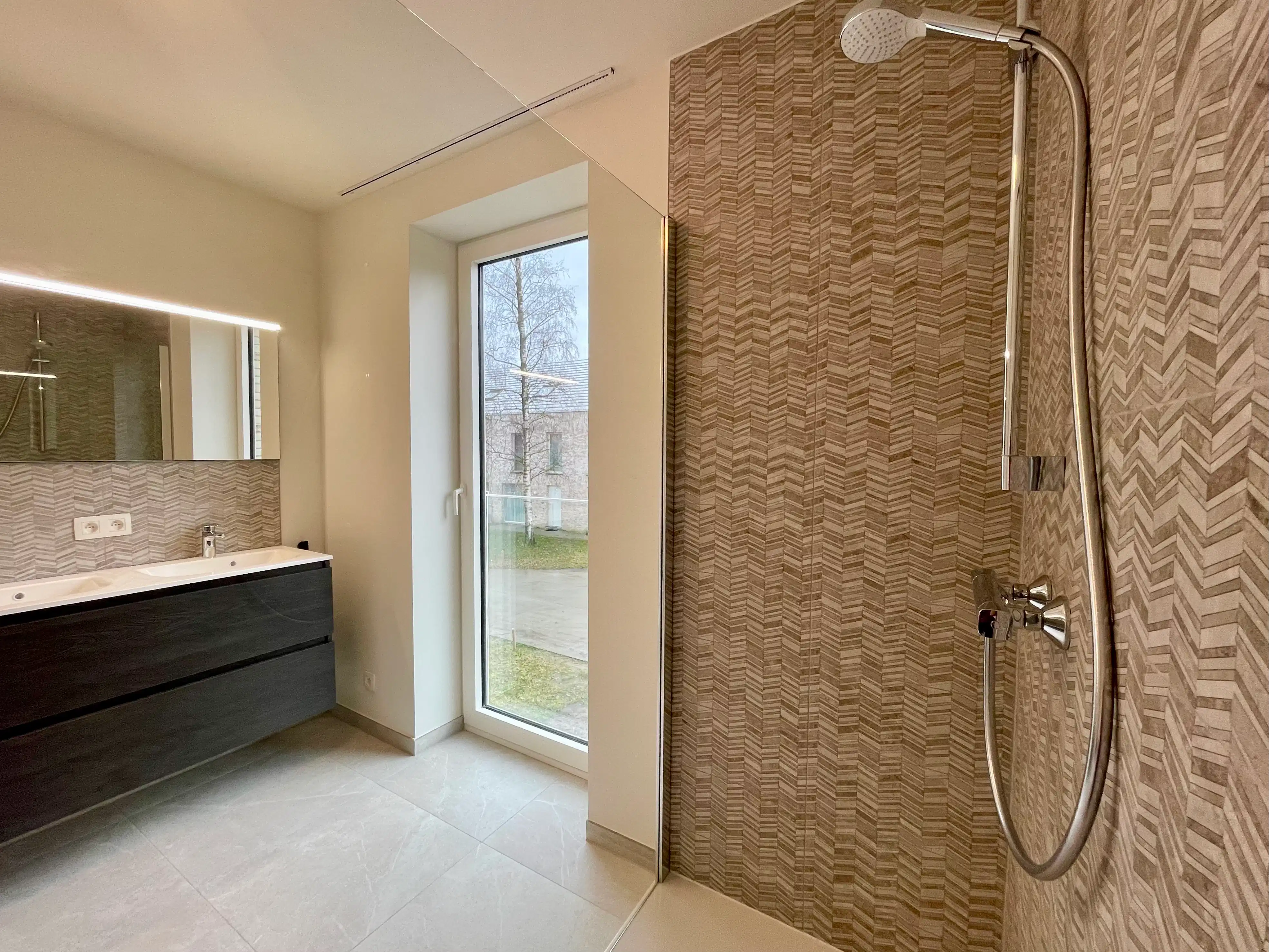 Nieuwbouwwoning in een levendige buurt dichtbij Gent foto 13