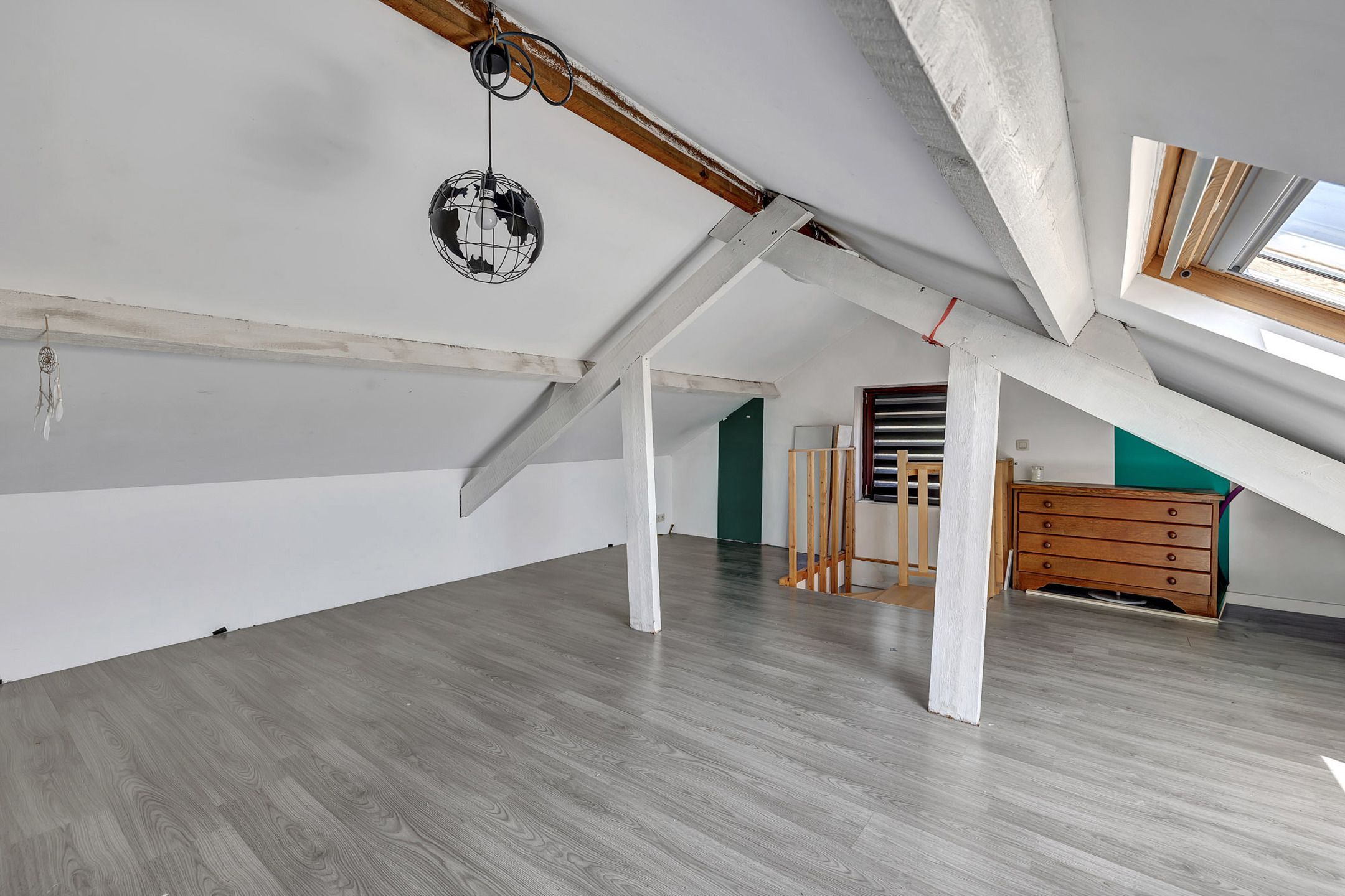 Prachtige woning 5 slaapkamers met uitstekende mobiliteitscore foto 19