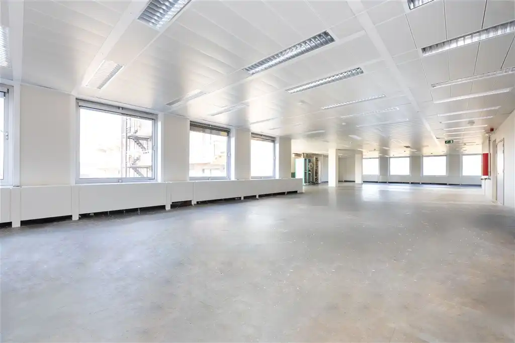 NERVIENS 85: 601m² beschikbaar foto 22