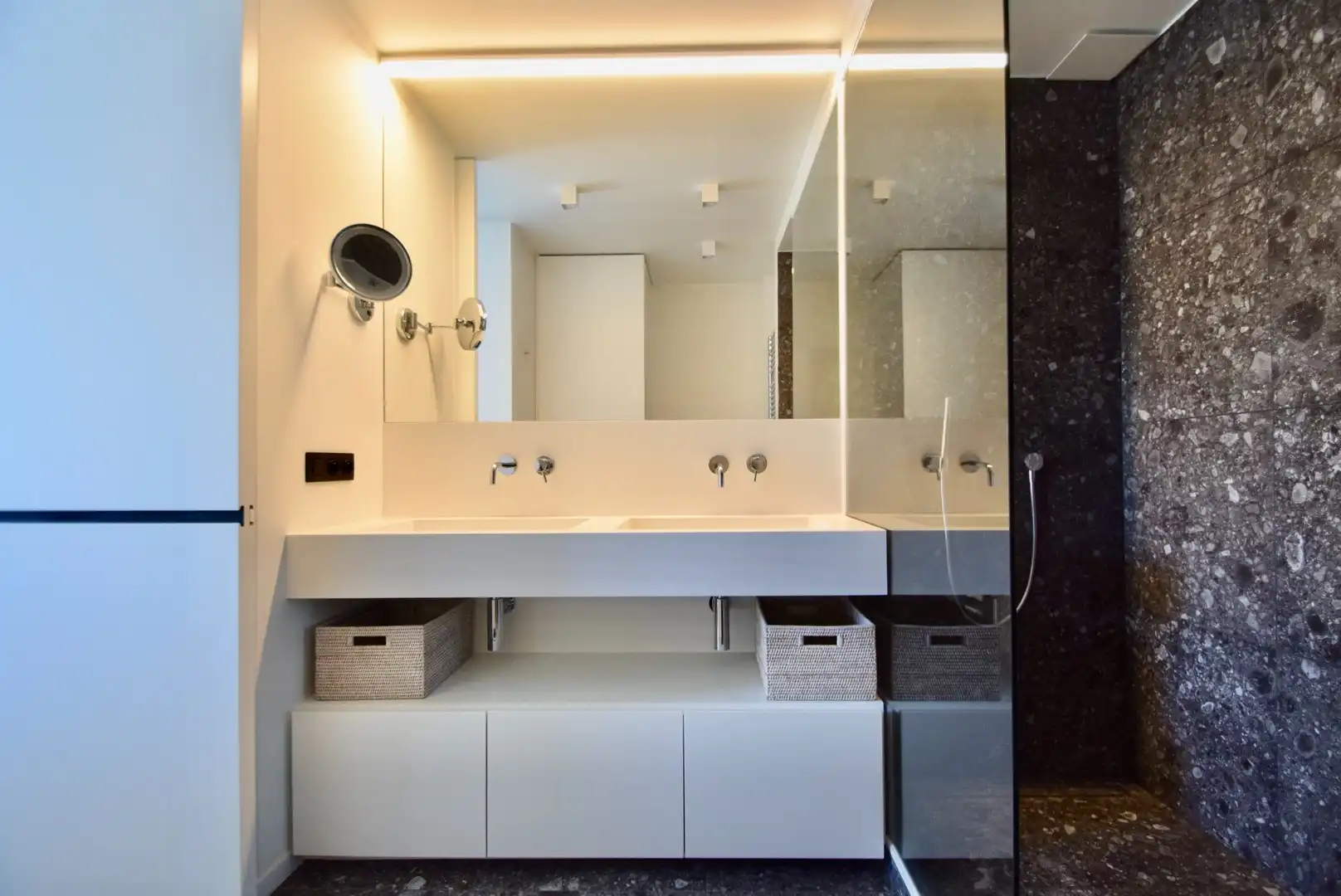 Hedendaags, instapklaar zuidgericht appartement, rustig gelegen in het Zoute. foto 17