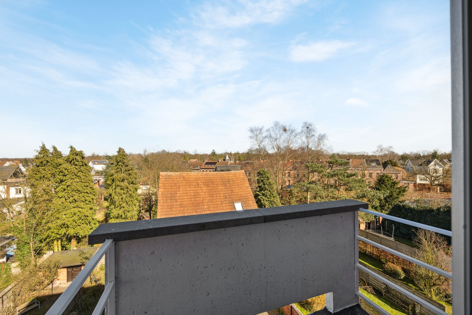 Instapklaar appartement met garagebox in Kapellen ! foto 17