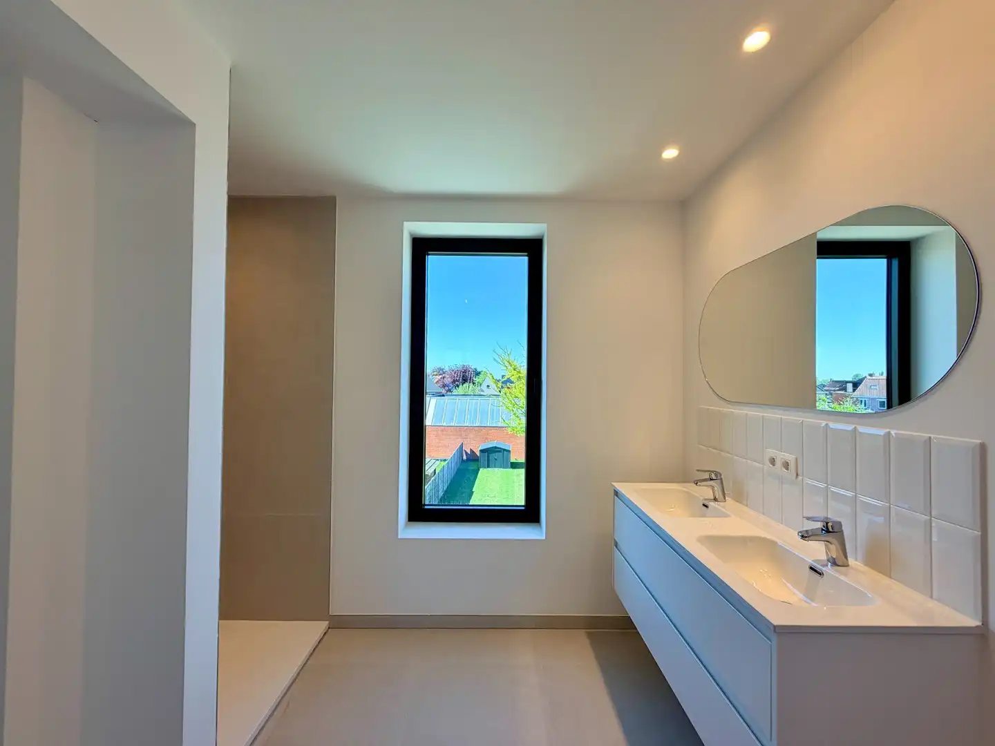 Instapklaar nieuwbouwappartement met 3 kamers & terras te Tielt! foto 10