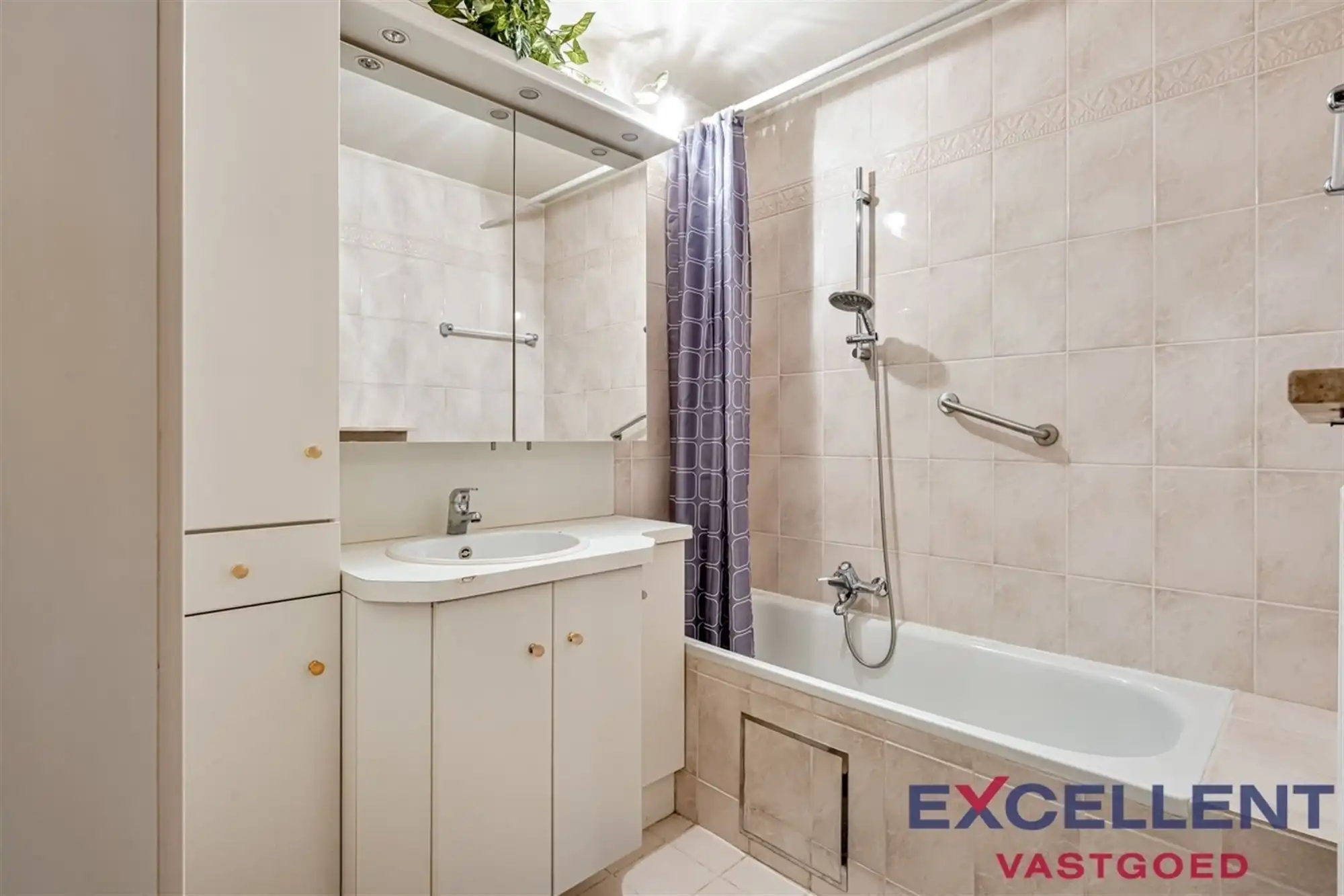 Instapklaar 3-slaapkamerappartement te koop centrum Deinze foto 4