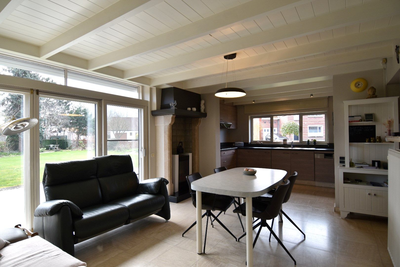 Villa met uitstraling te koop op 1922 m² grond nabij het centrum van Gullegem foto 5