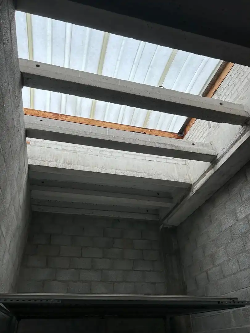 Garagebox gelijkvloers op wandelafstand van het centrum foto 5